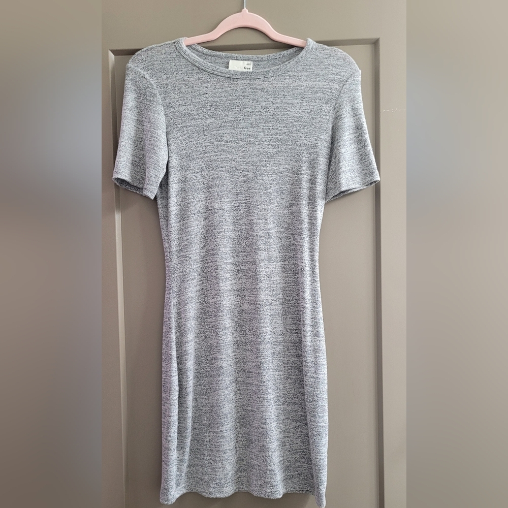 Aritiza Wilfred Free | Small | Grey